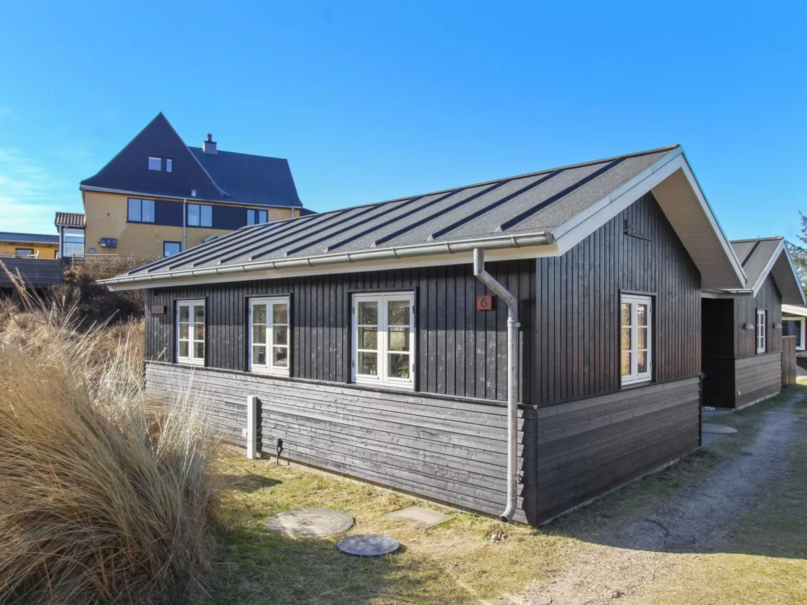 "Soleil" - 300m from the sea-Buiten