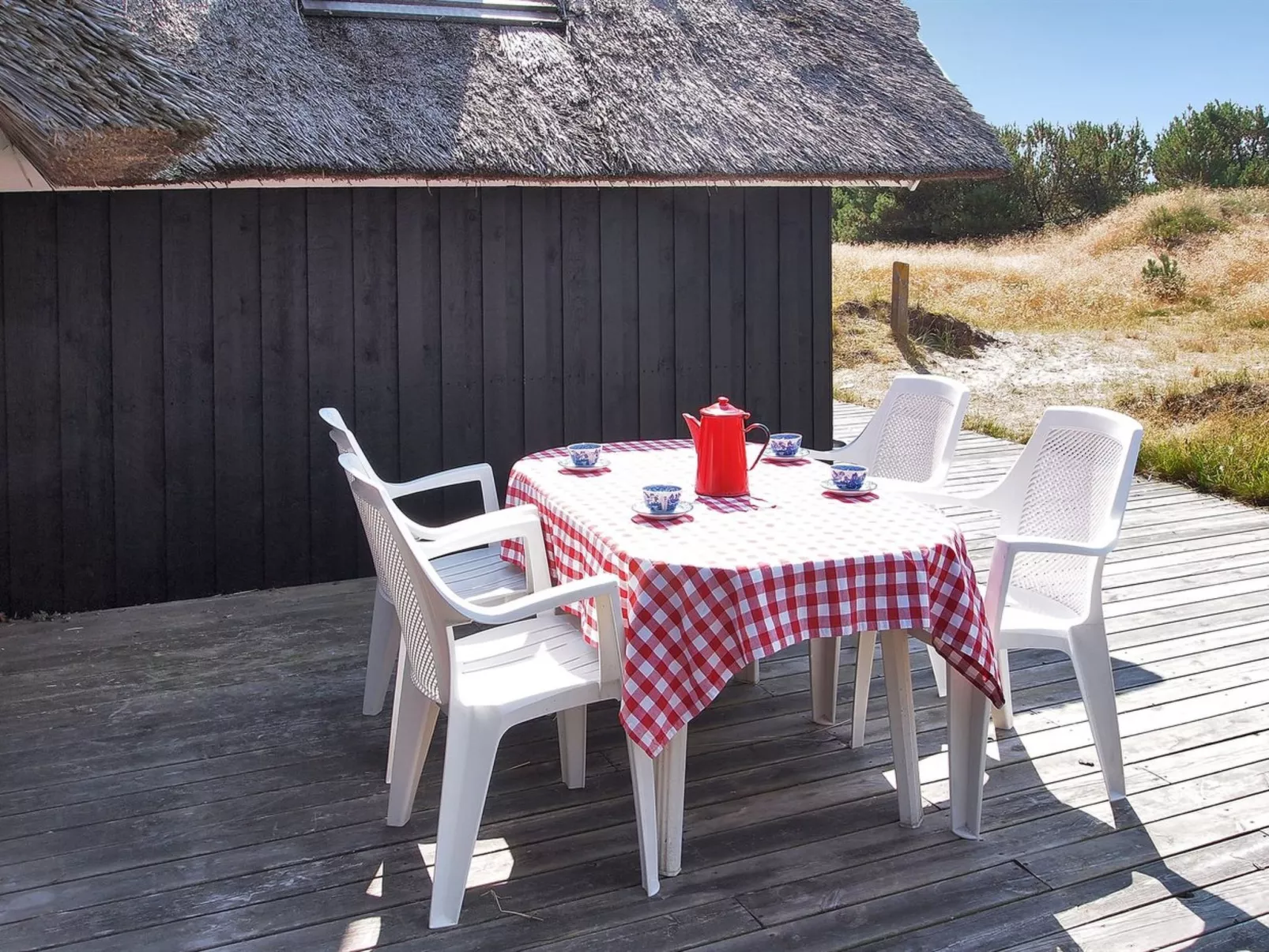 "Annli" - 1.5km from the sea-Buiten