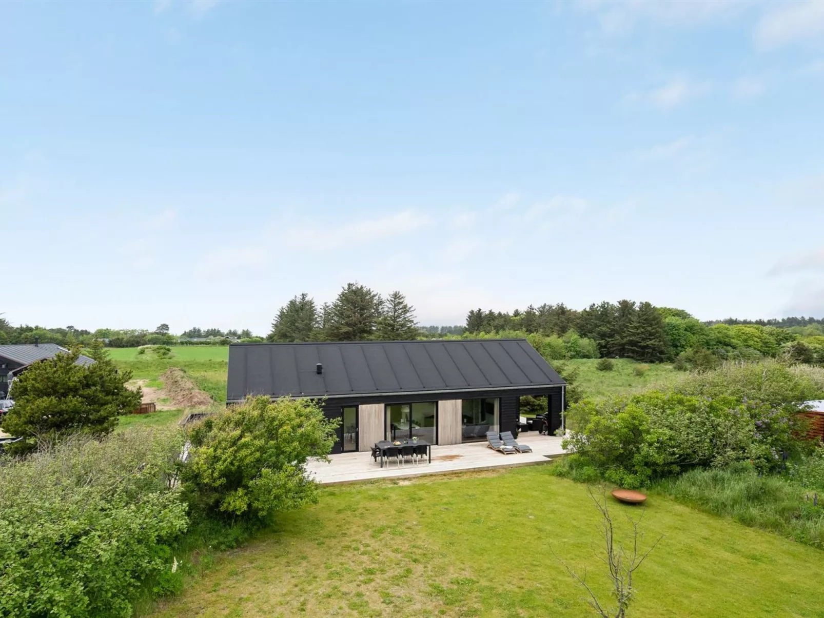 "Odinkar" - 1.1km from the sea-Buiten