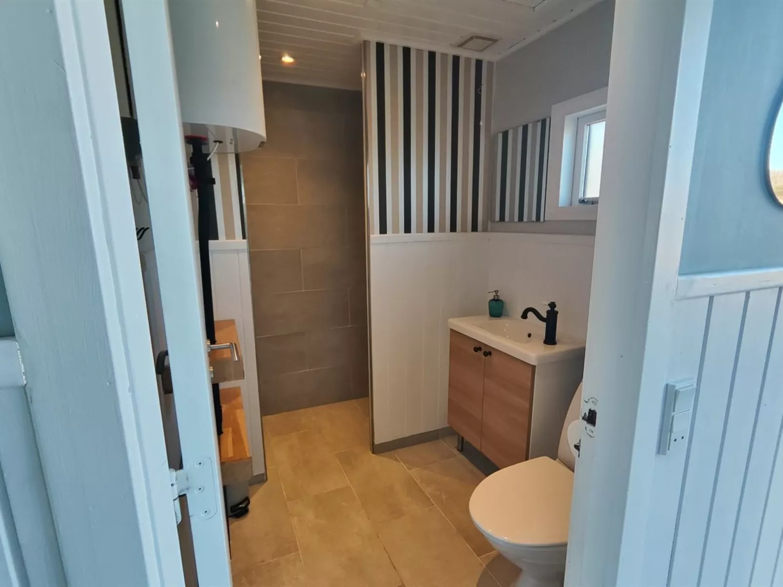 "Silka" - 250m from the sea-Binnen