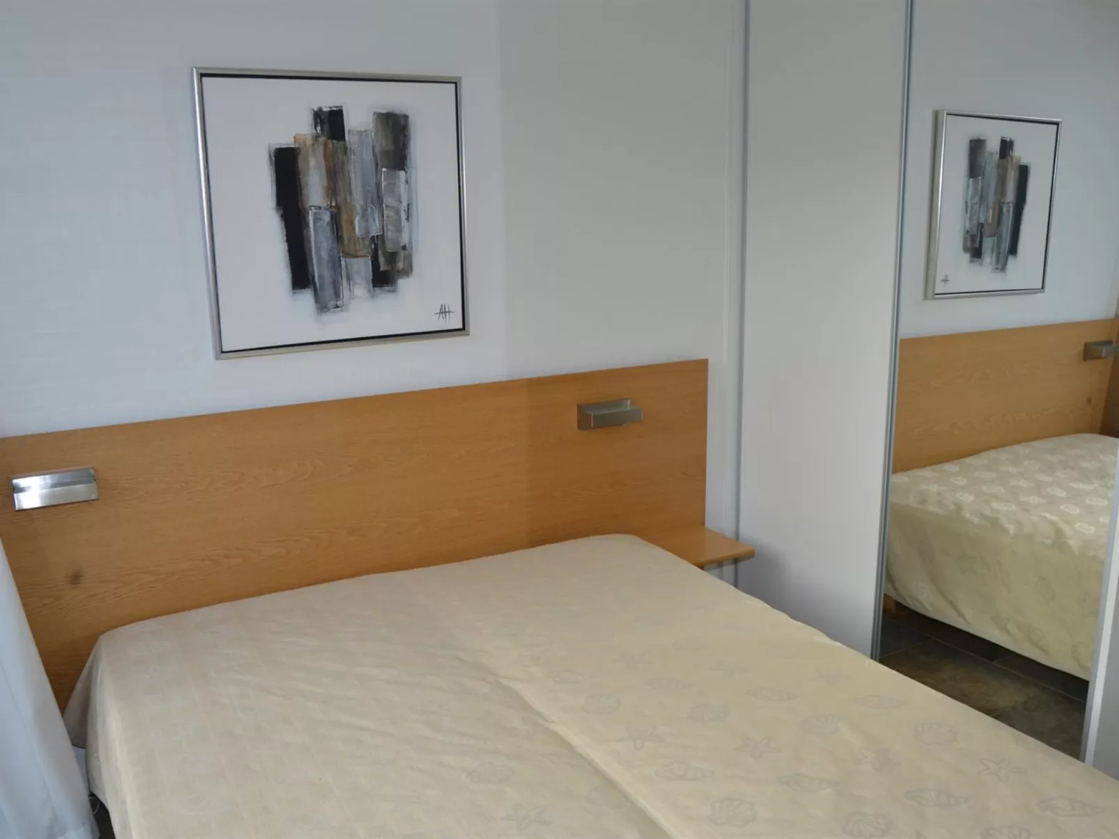 "Sophy" - 2km from the sea-Binnen