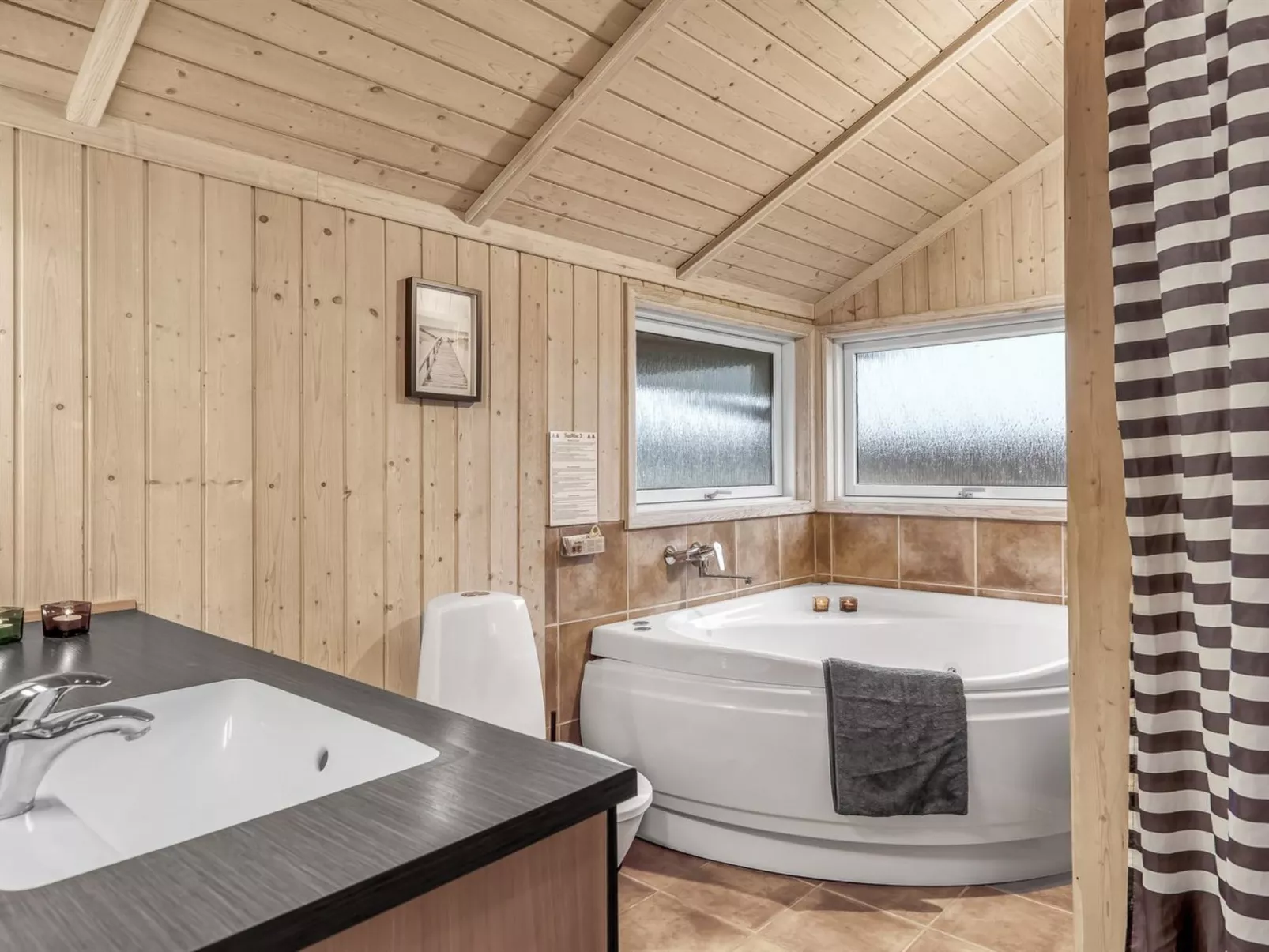 "Kiran" - 200m from the sea-Binnen