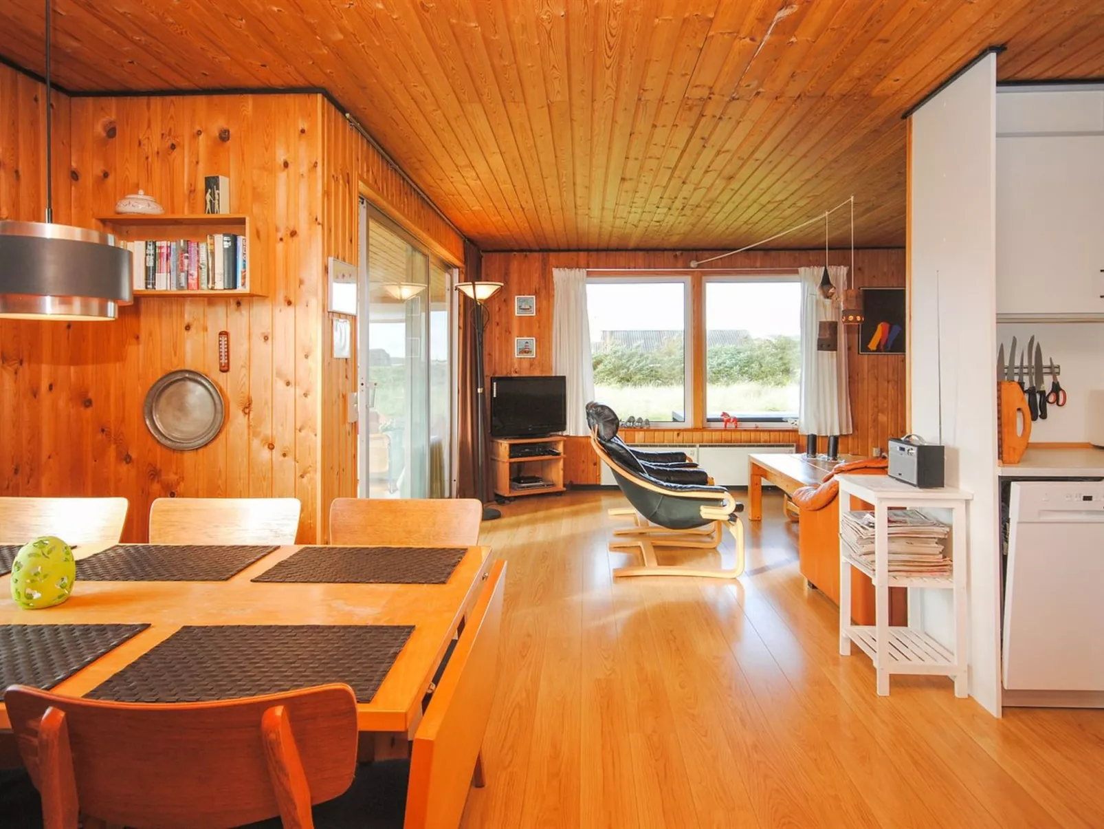 "Gisela" - 250m from the sea-Binnen