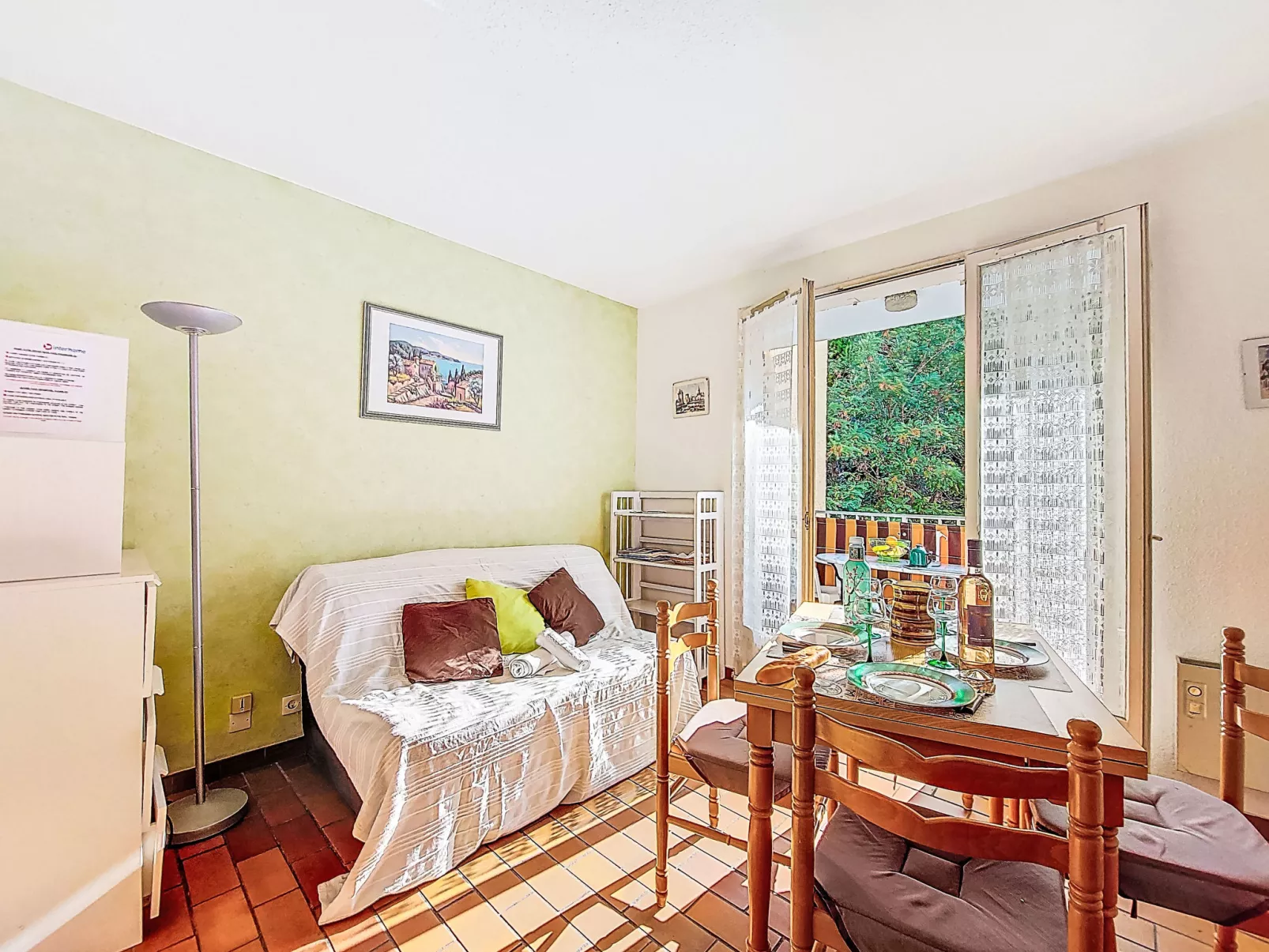 Les Aigues Marines-Binnen