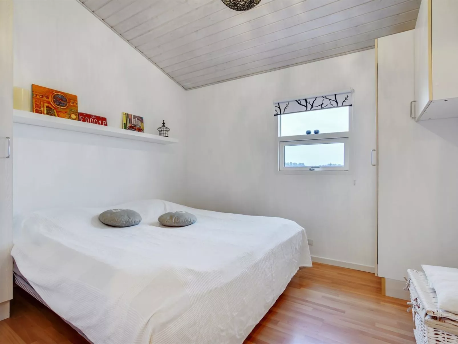 "Clarissa" - 300m from the sea-Binnen