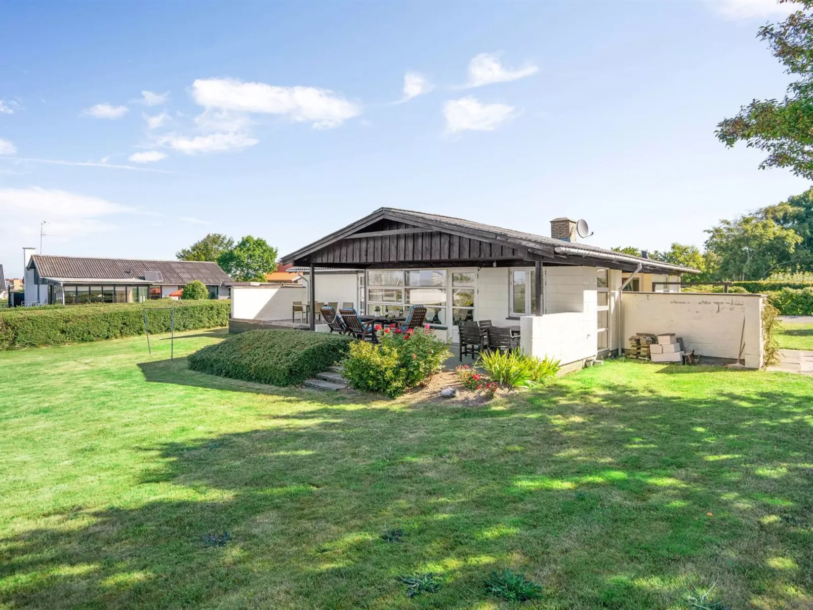 "Evald" - 200m from the sea-Buiten