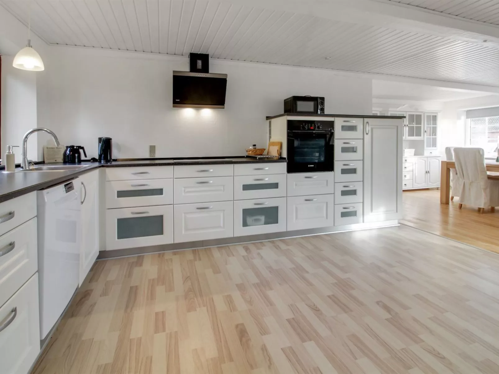 "Lokke" - 19km from the sea-Binnen