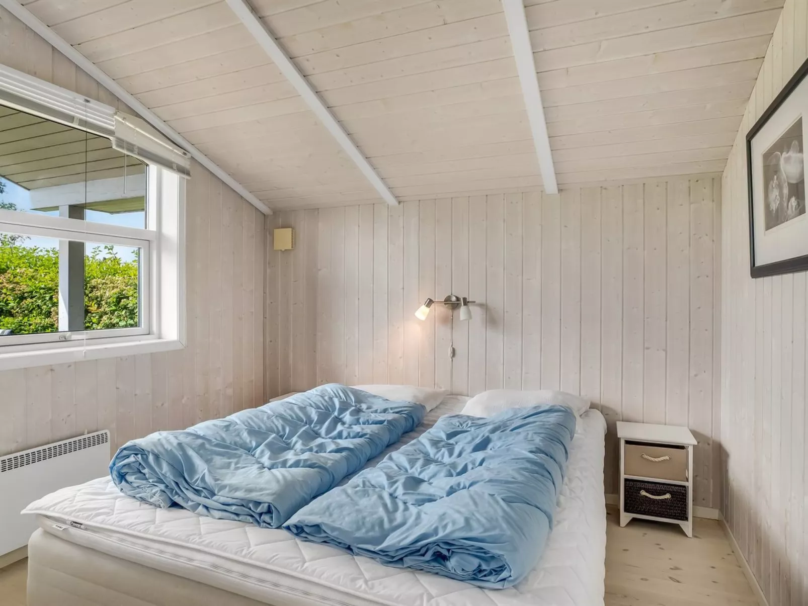 "Birtir" - 1.2km from the sea-Binnen