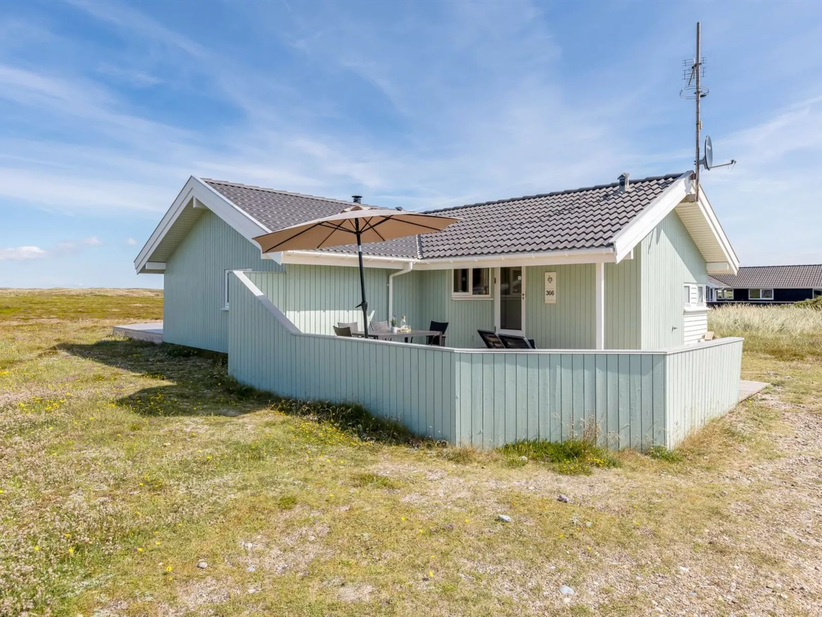 "Zaga" -  from the sea-Buiten