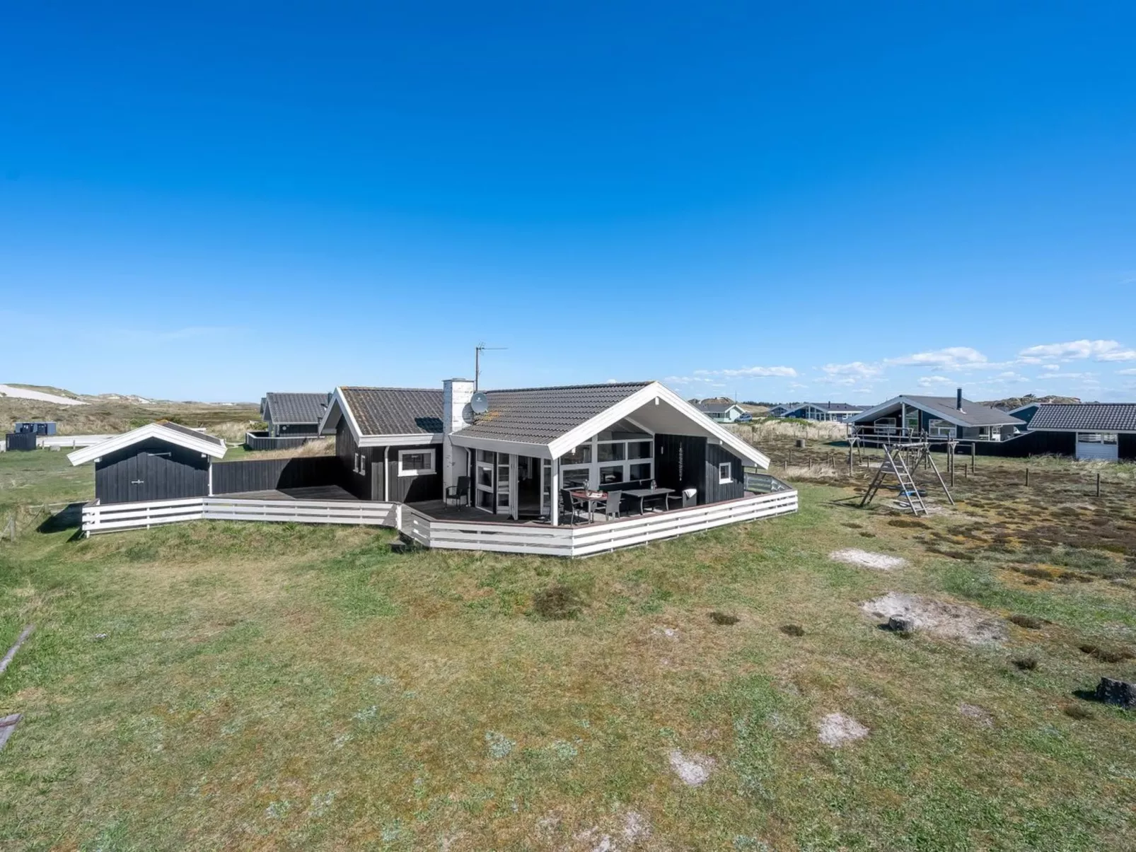 "Sylta" -  from the sea-Buiten