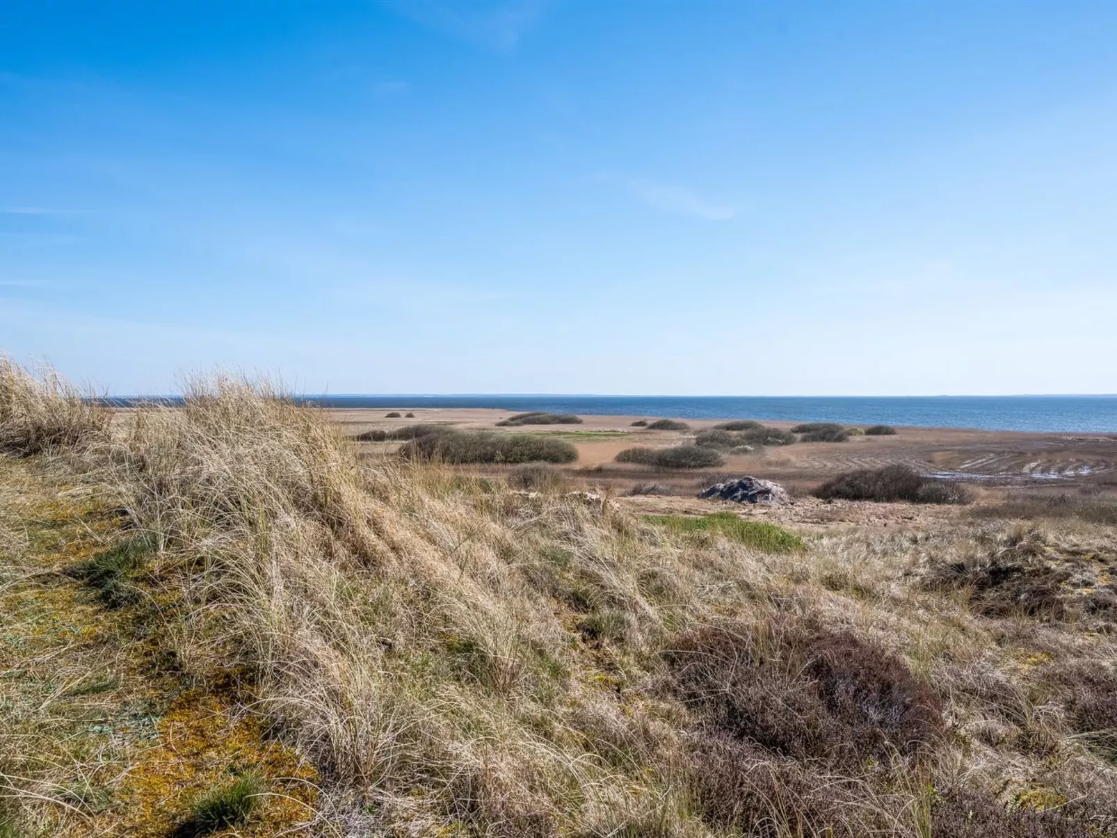 "Vina" - 200m to the fjord-Buiten