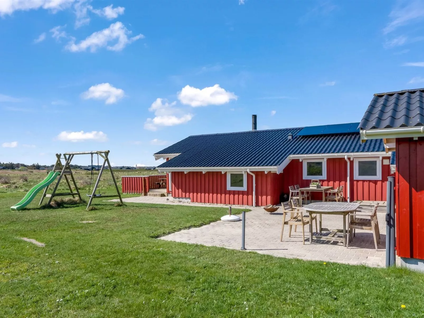 "Skrallan" - 400m from the sea-Buiten