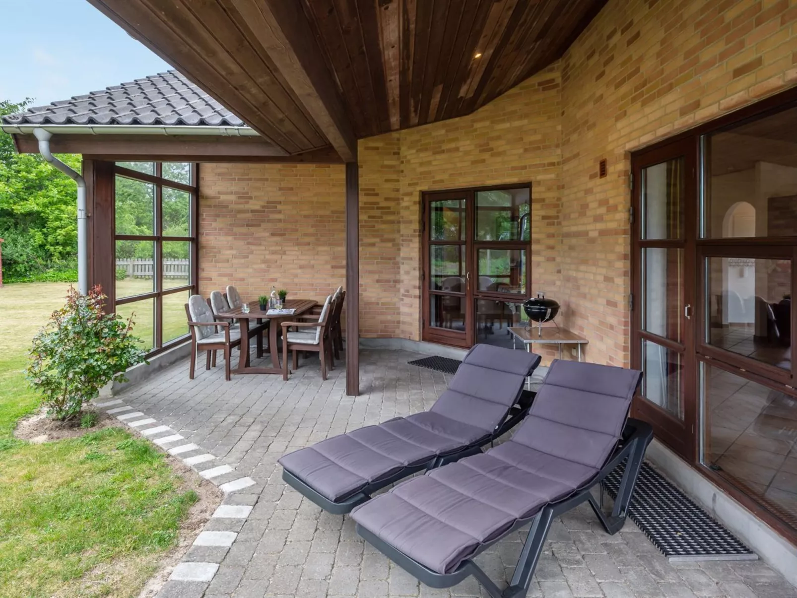 "Rika" - 525m to the fjord-Buiten