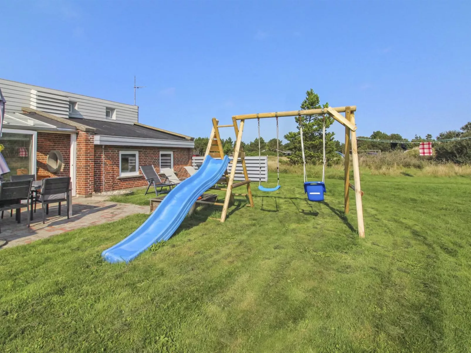 "Liska" - 1km from the sea-Buiten