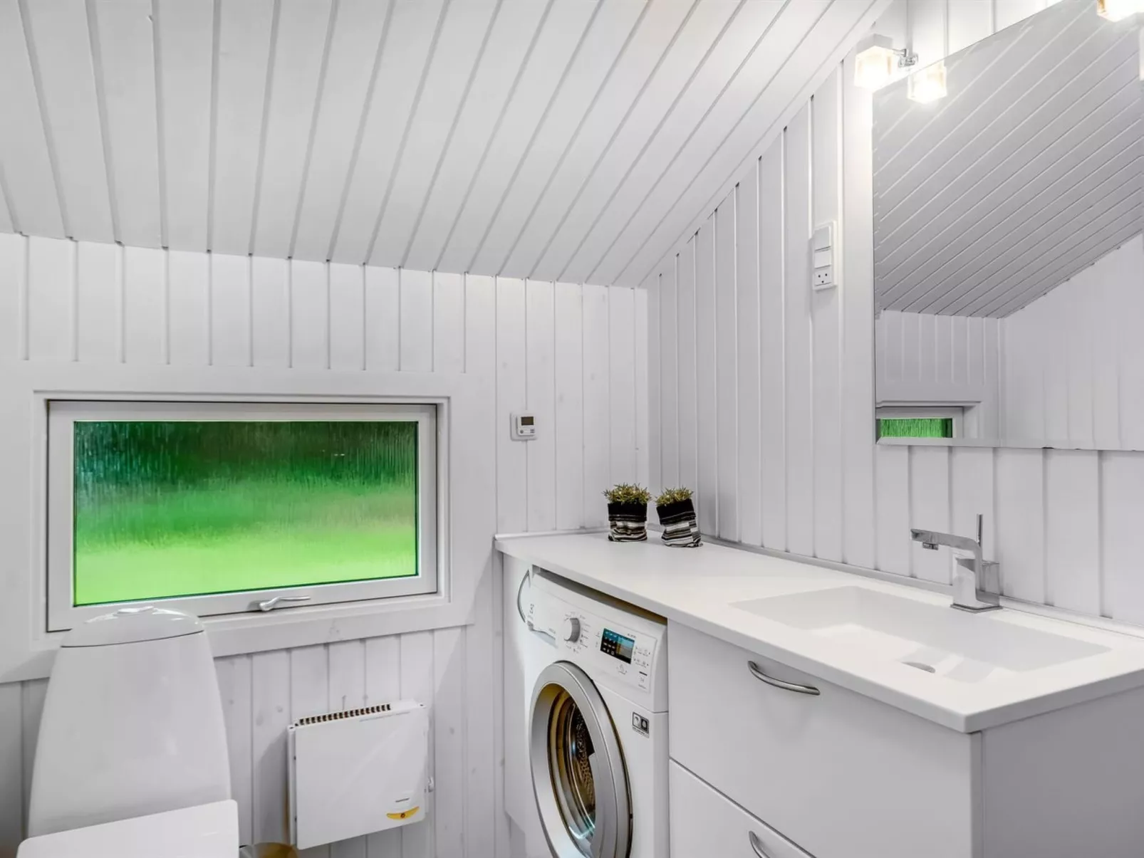 "Gerlinde" - 600m from the sea-Binnen