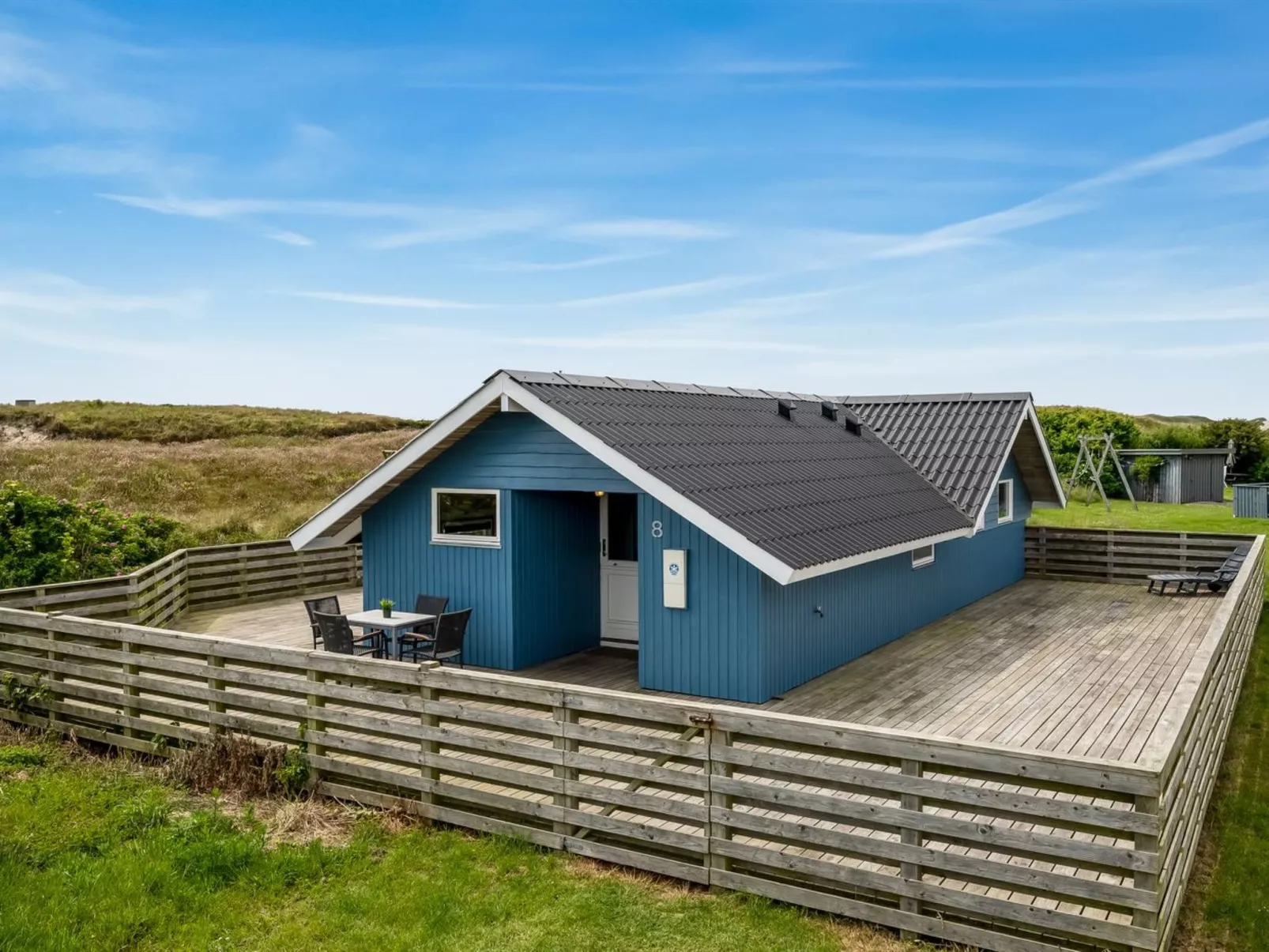 "Valia" - 400m to the fjord-Buiten