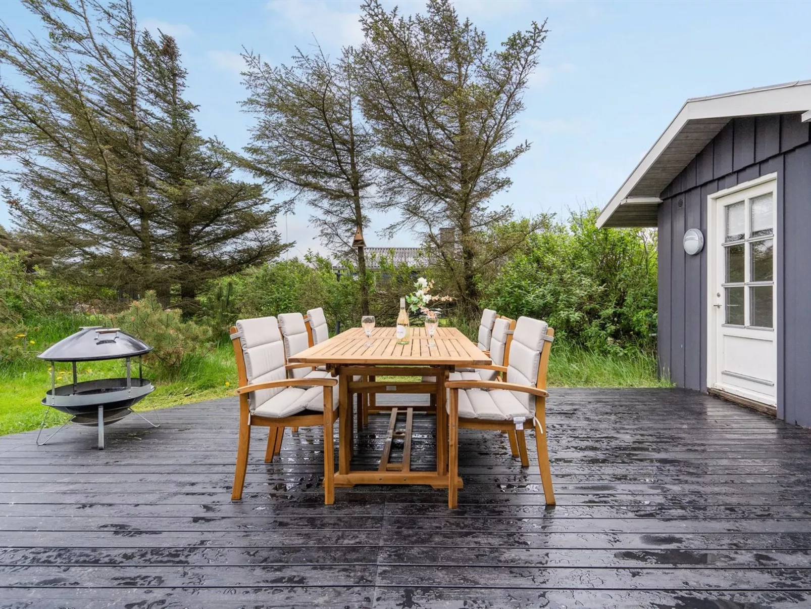 "Sölvy" - 300m from the sea-Buiten