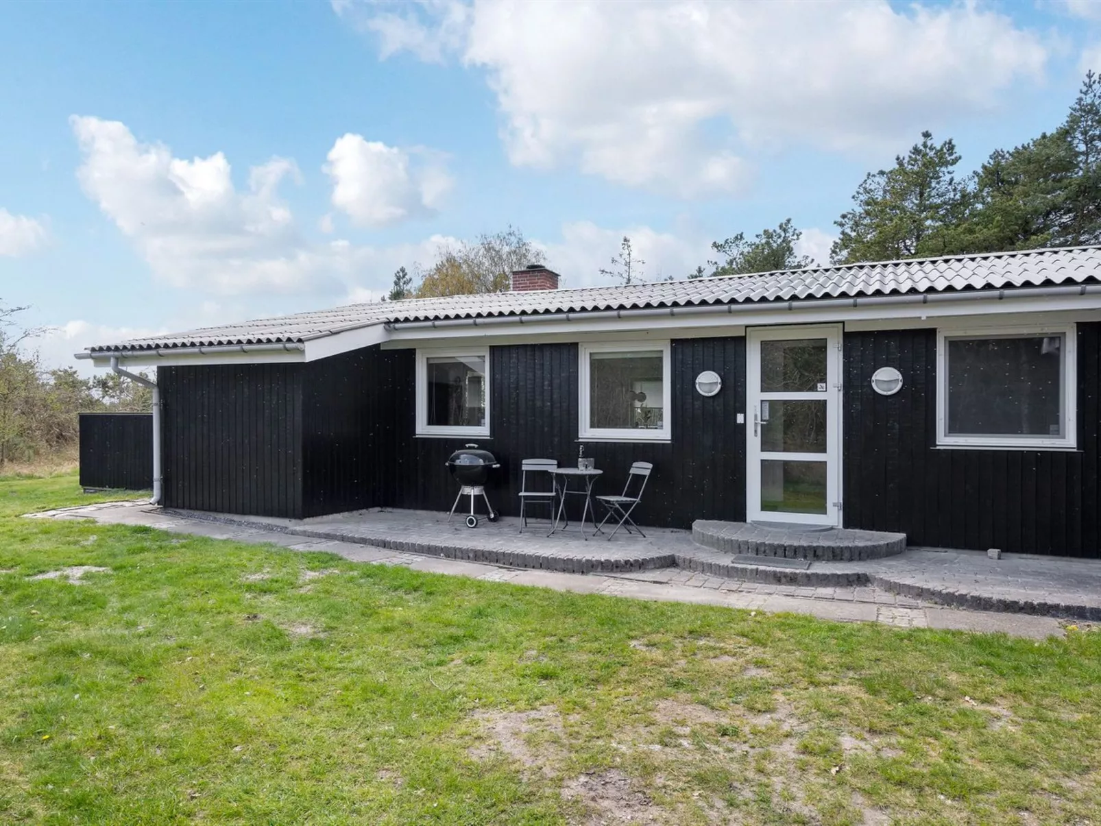 "Mikaela" - 1km from the sea-Buiten