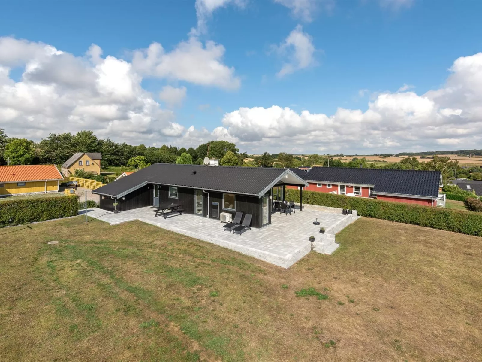 "Beowulf" - 200m from the sea-Buiten