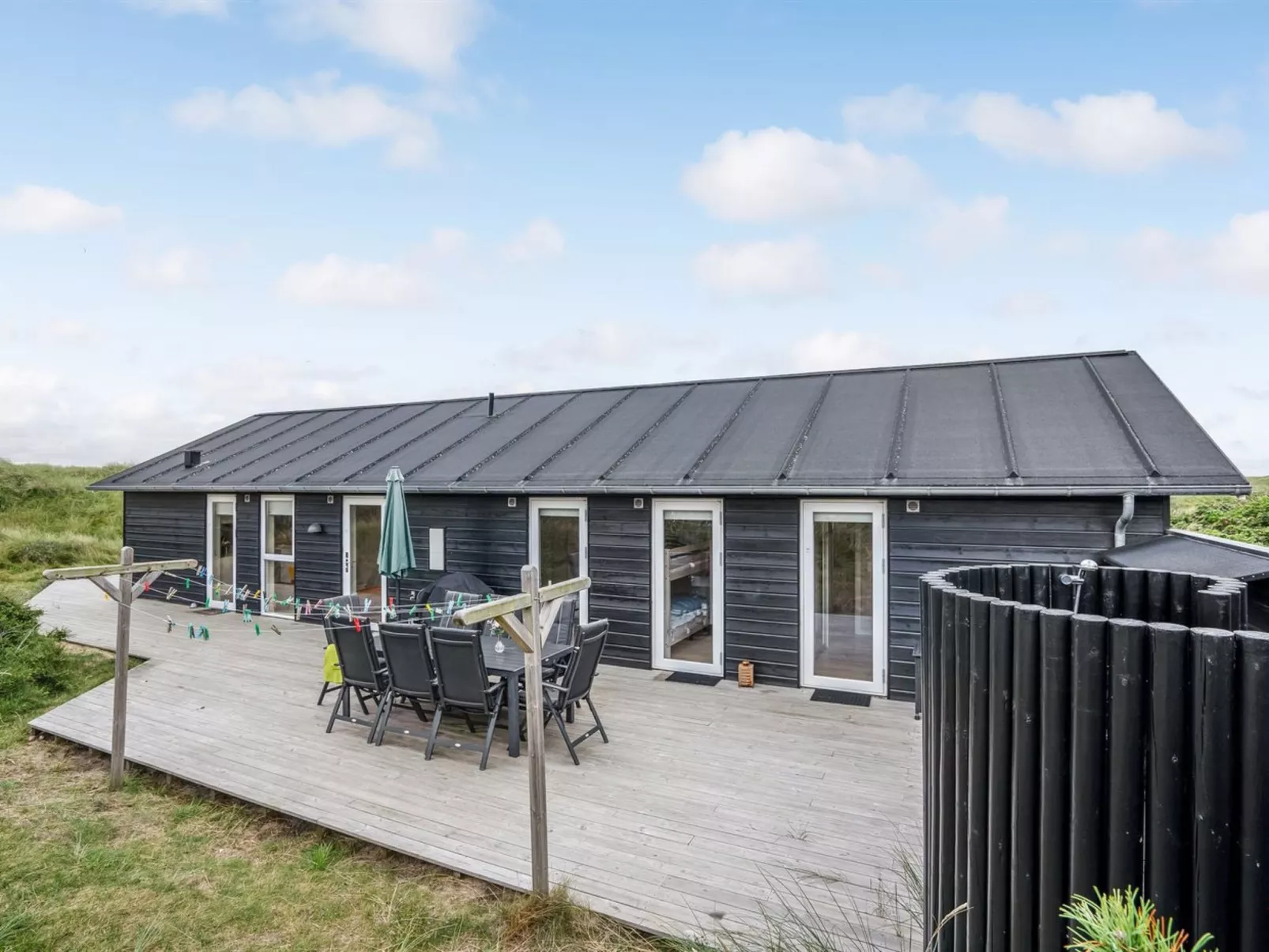 "Marthine" - 200m from the sea-Buiten