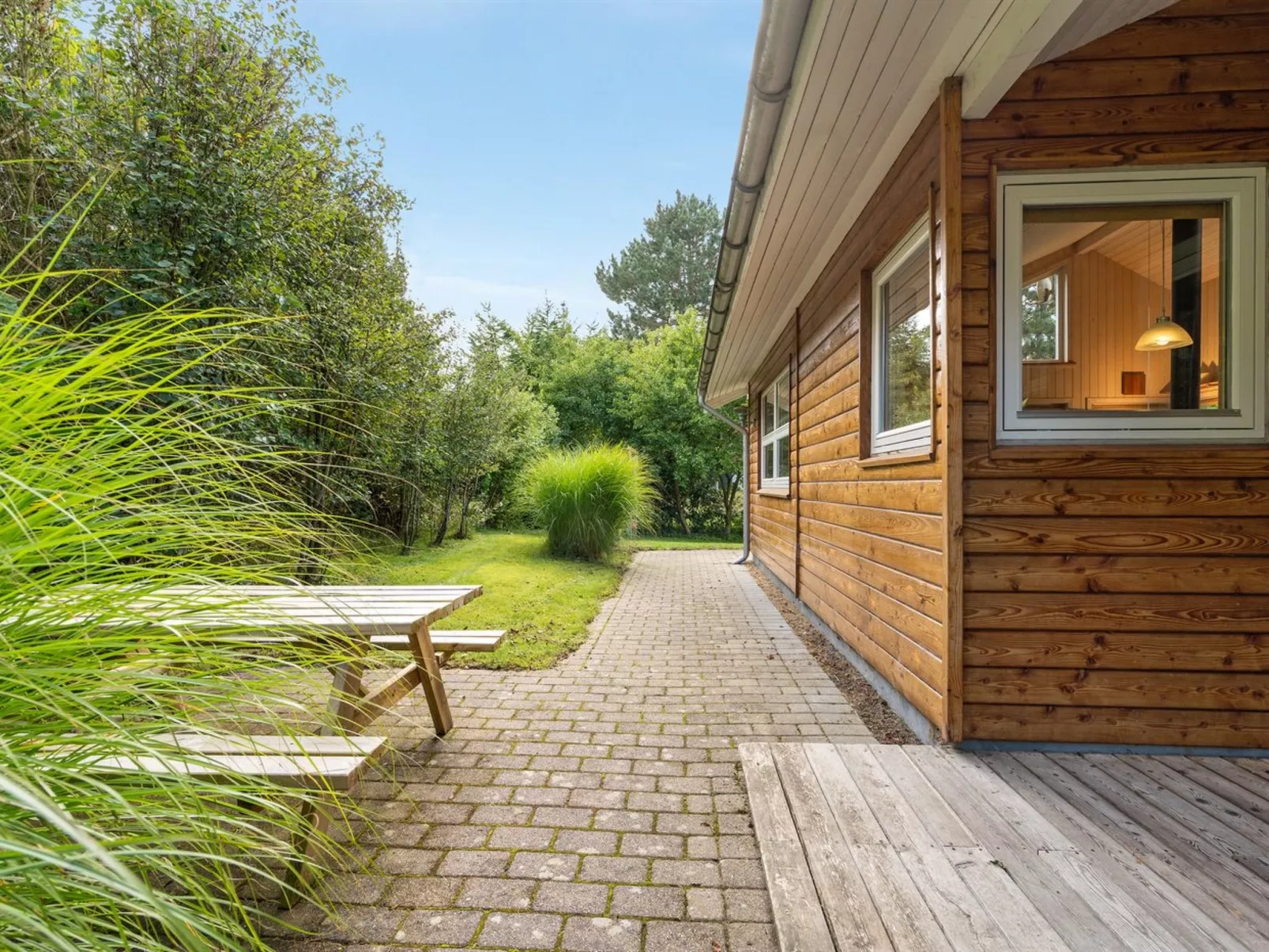 "Krister" - 250m to the fjord-Buiten