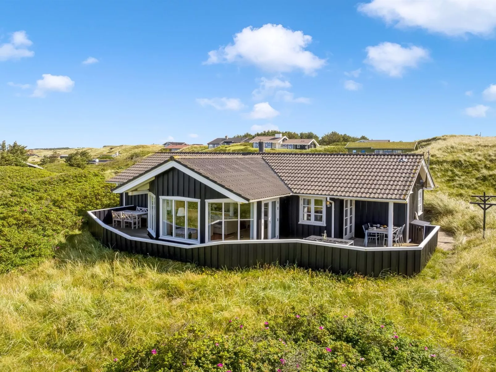 "Kasperi" - 250m from the sea-Buiten