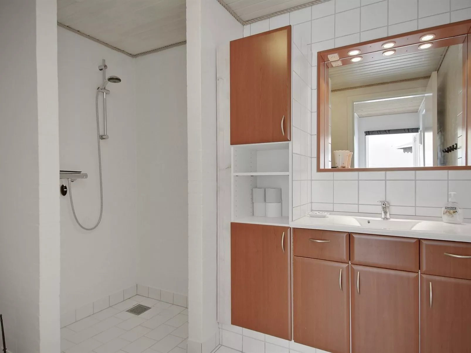 "Armi" - 75m from the sea-Binnen