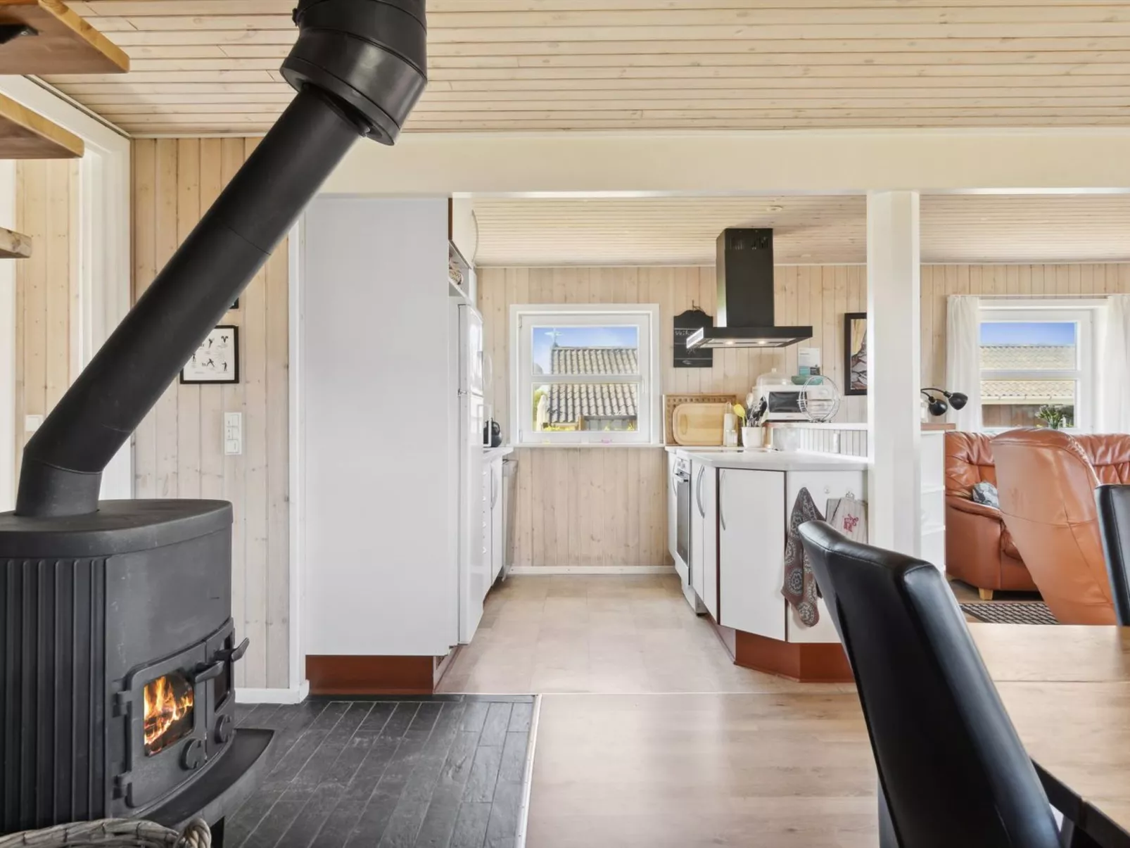 "Andor" - 500m from the sea-Binnen