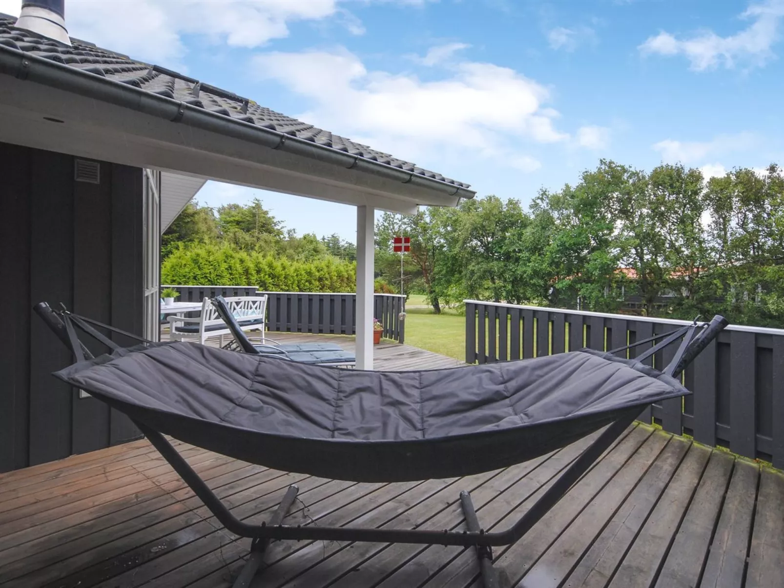 "Evelina" - 150m to the fjord-Buiten