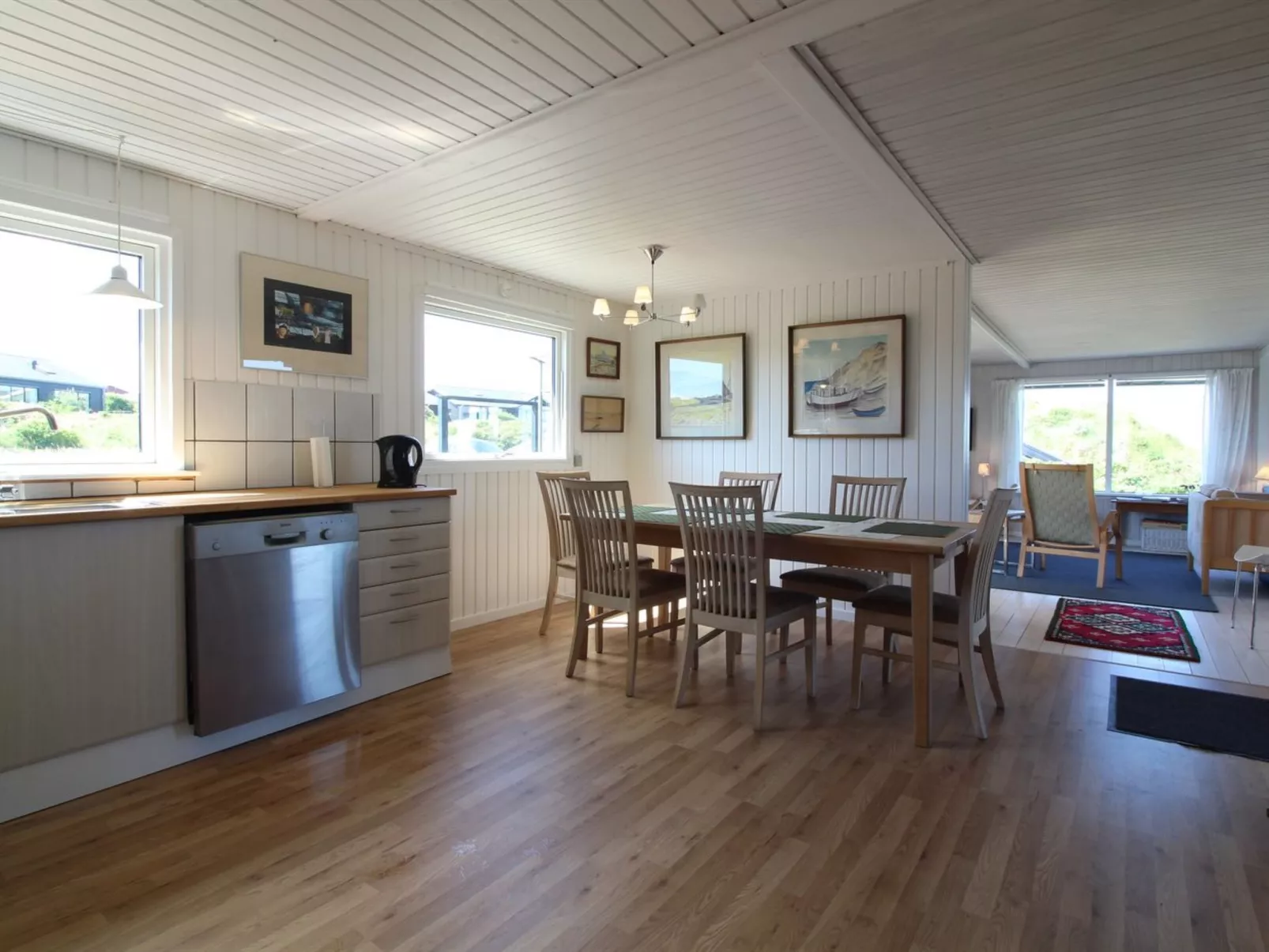 "Ellynor" - 200m from the sea-Binnen