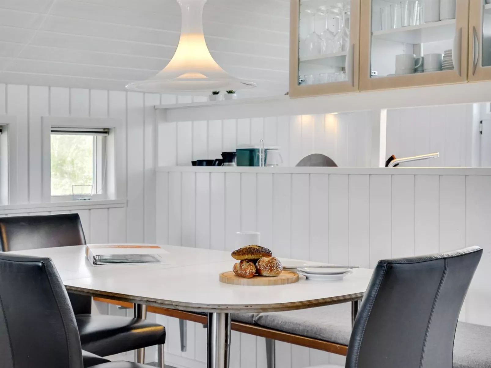 "Thera" - 2.8km from the sea-Binnen