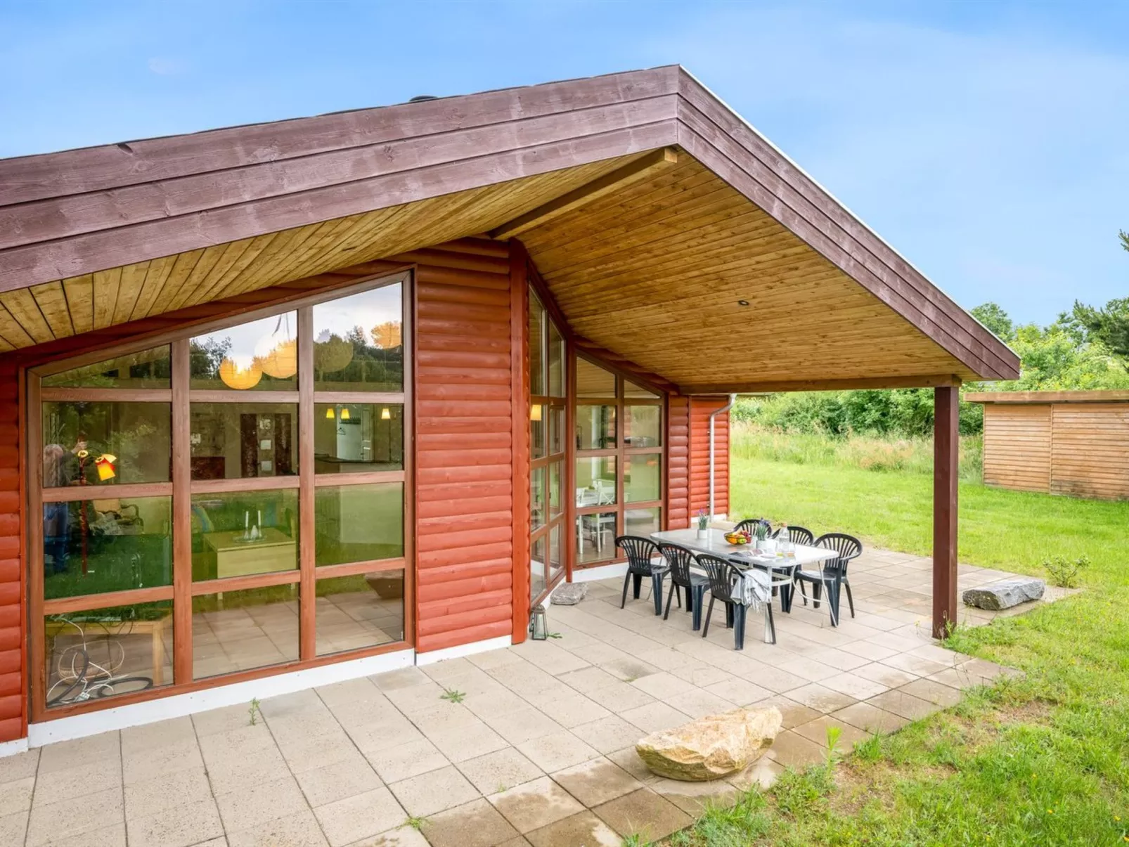 "Silvia" - 300m to the fjord-Buiten