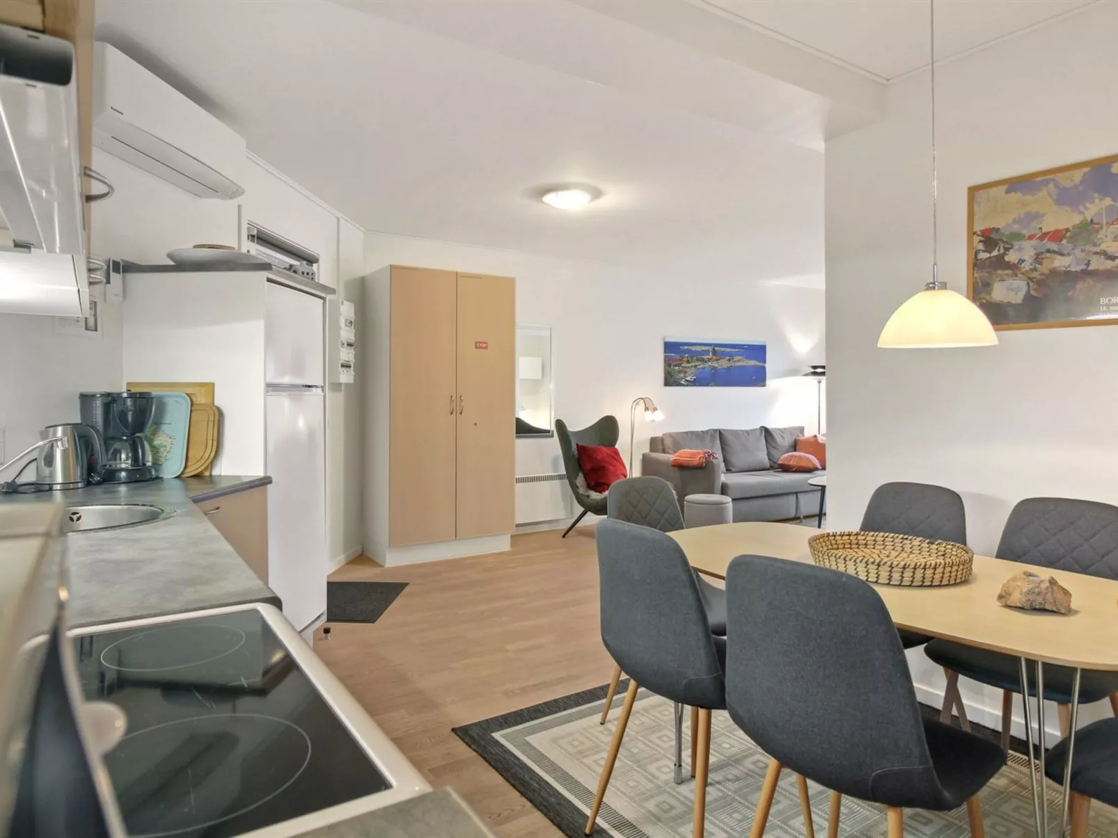 "Gjuro" - 50m from the sea-Binnen