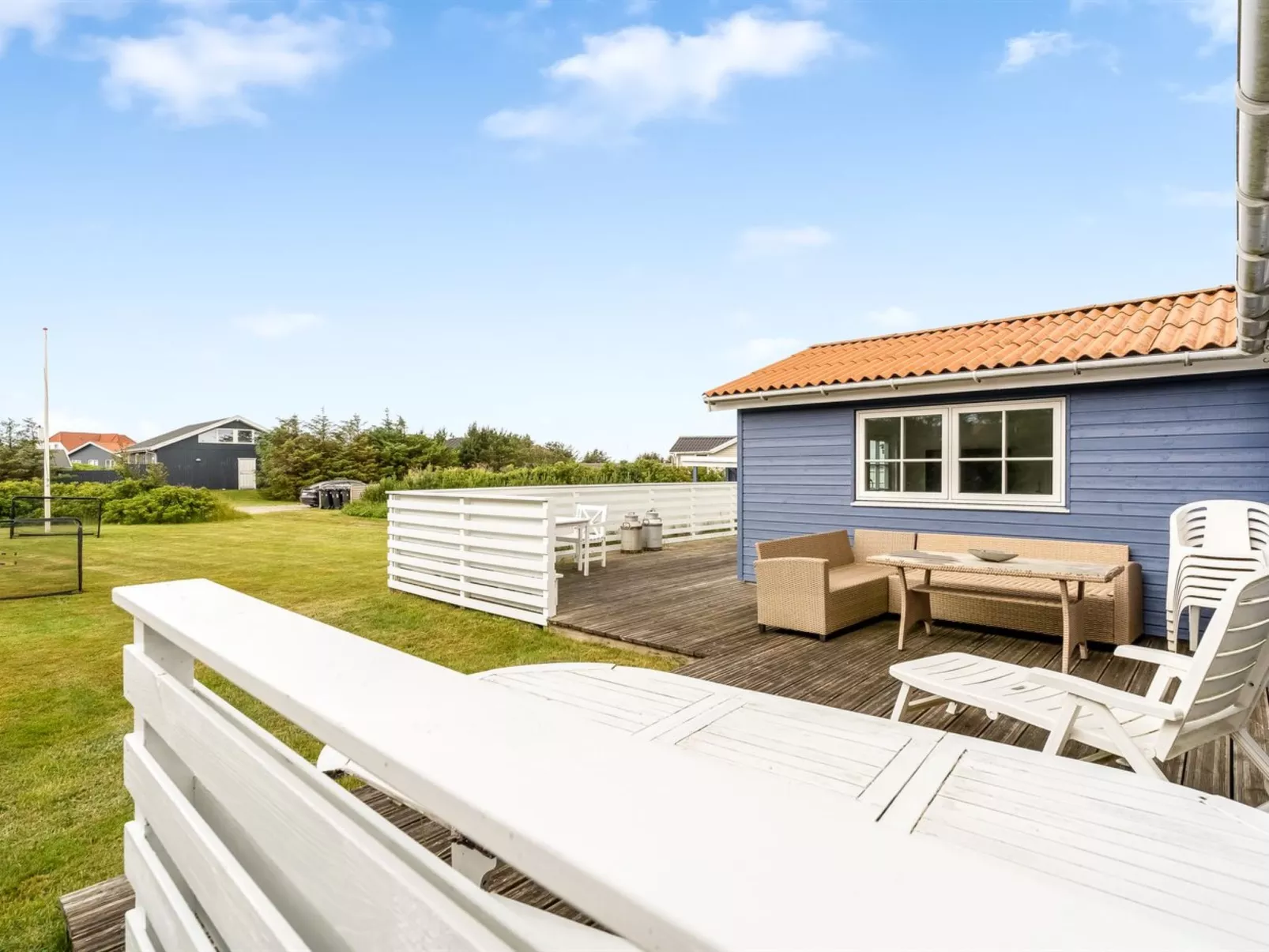 "Kanerva" - 350m from the sea-Buiten