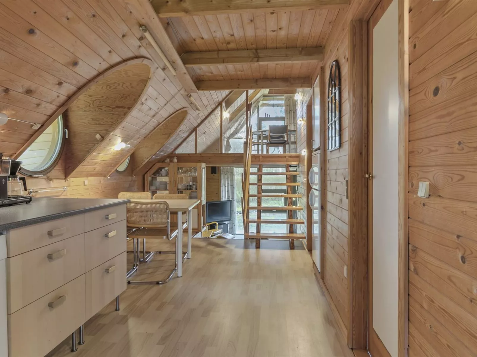 "Tally" - 800m to the fjord-Binnen