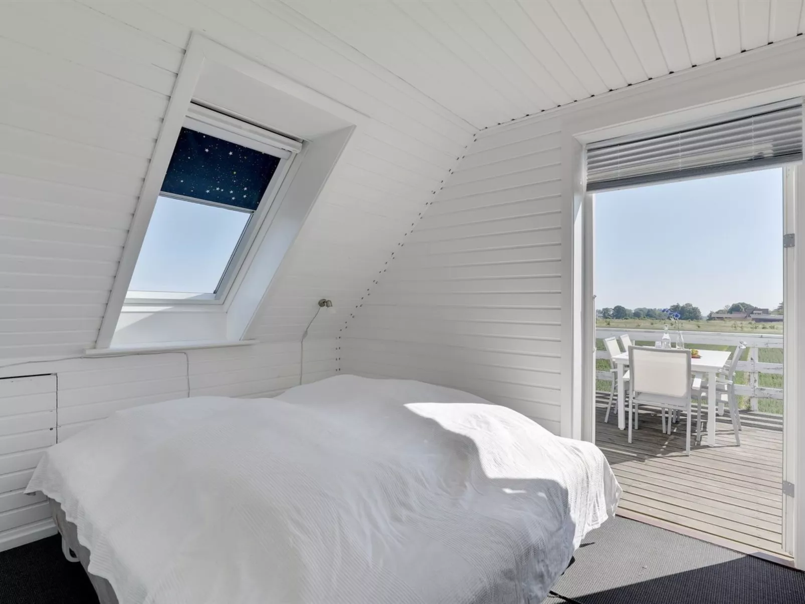 "Nilia" - 3.5km from the sea-Binnen