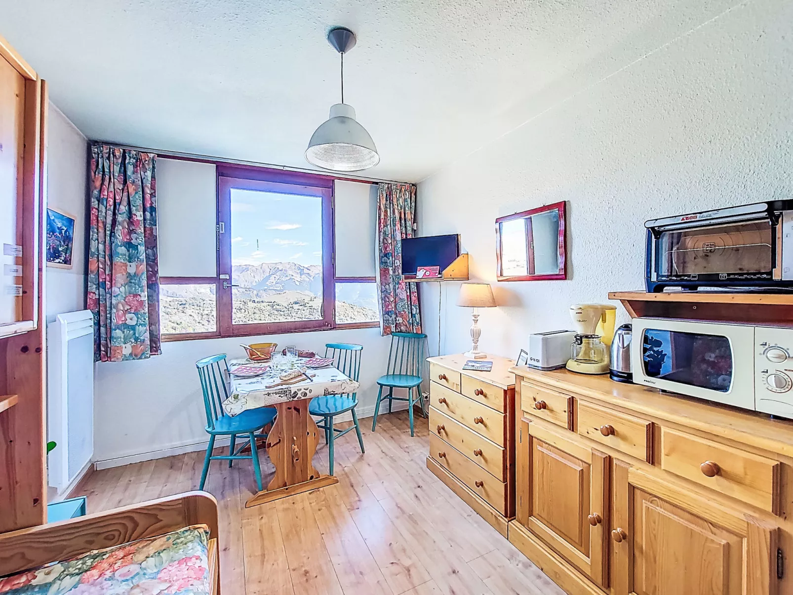 Vostok Zodiaque-Binnen