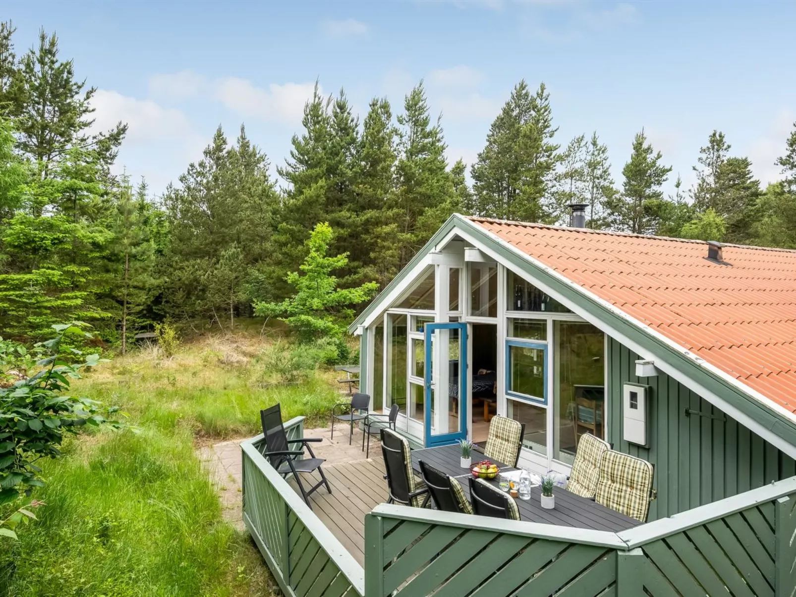 "Aamu" - 300m to the fjord-Buiten