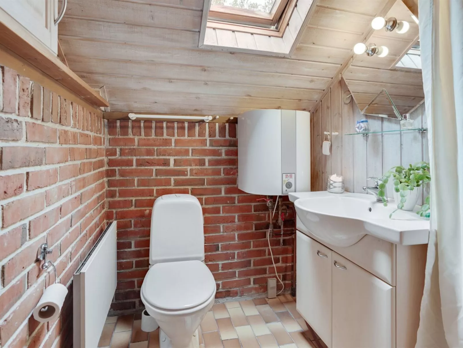 "Yonna" - 400m from the sea-Binnen