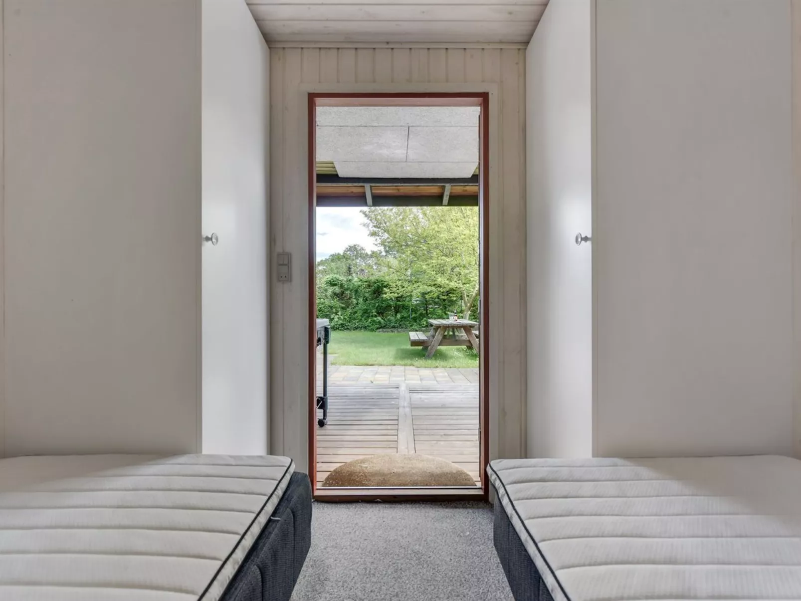 "Agnita" - 300m from the sea-Binnen