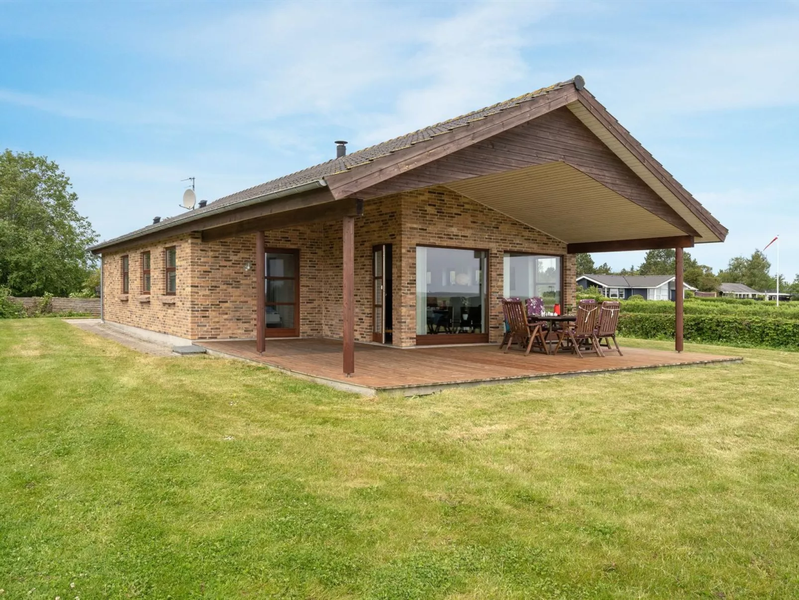 "Roope" - 50m from the sea-Buiten