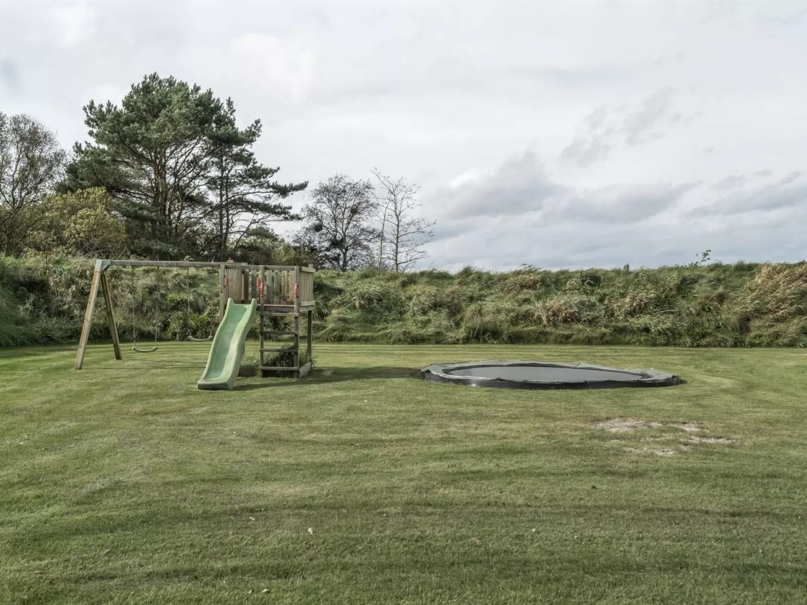 "Sinikka" - 350m from the sea-Buiten