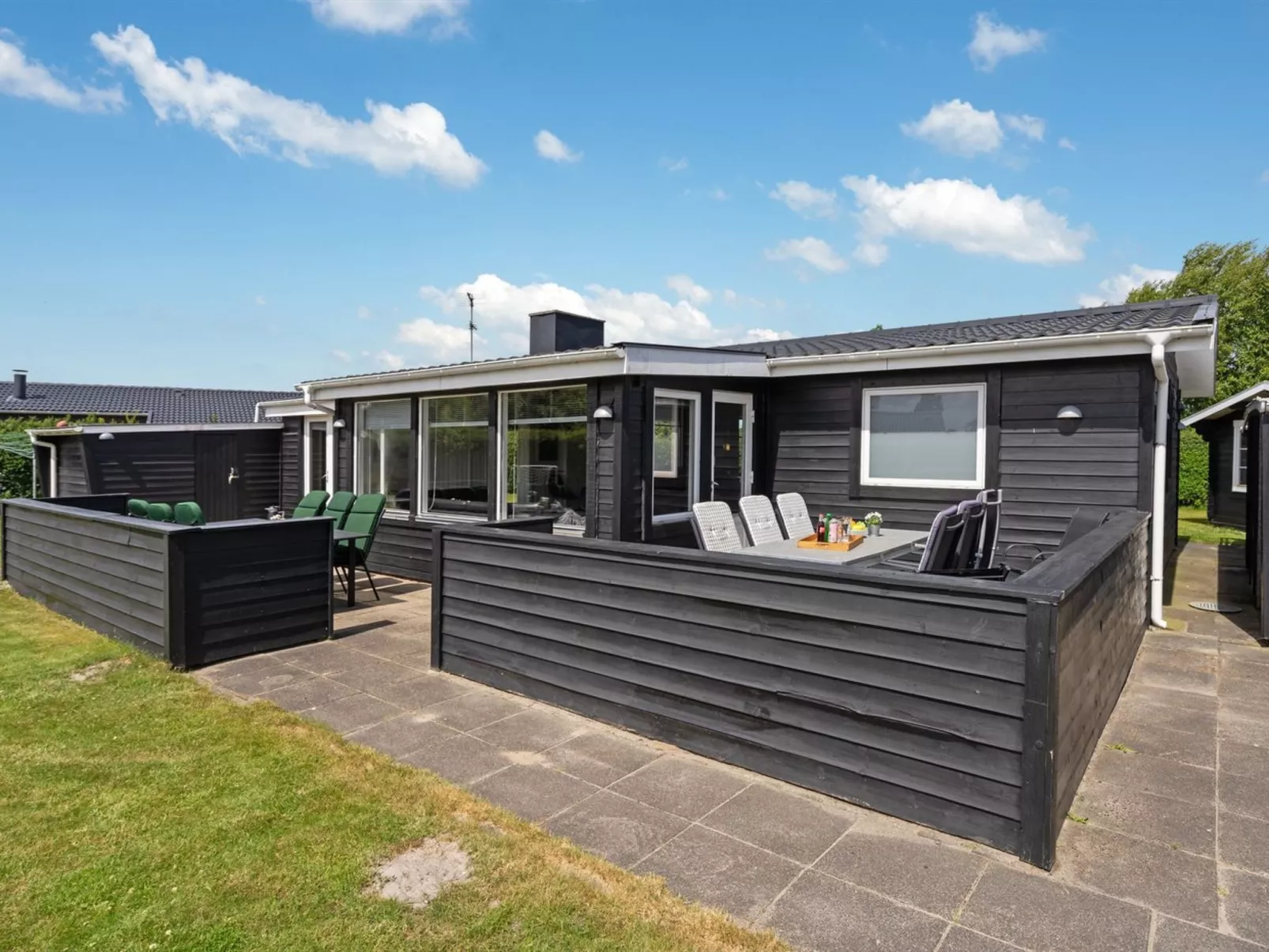 "Edel" - 650m from the sea-Buiten