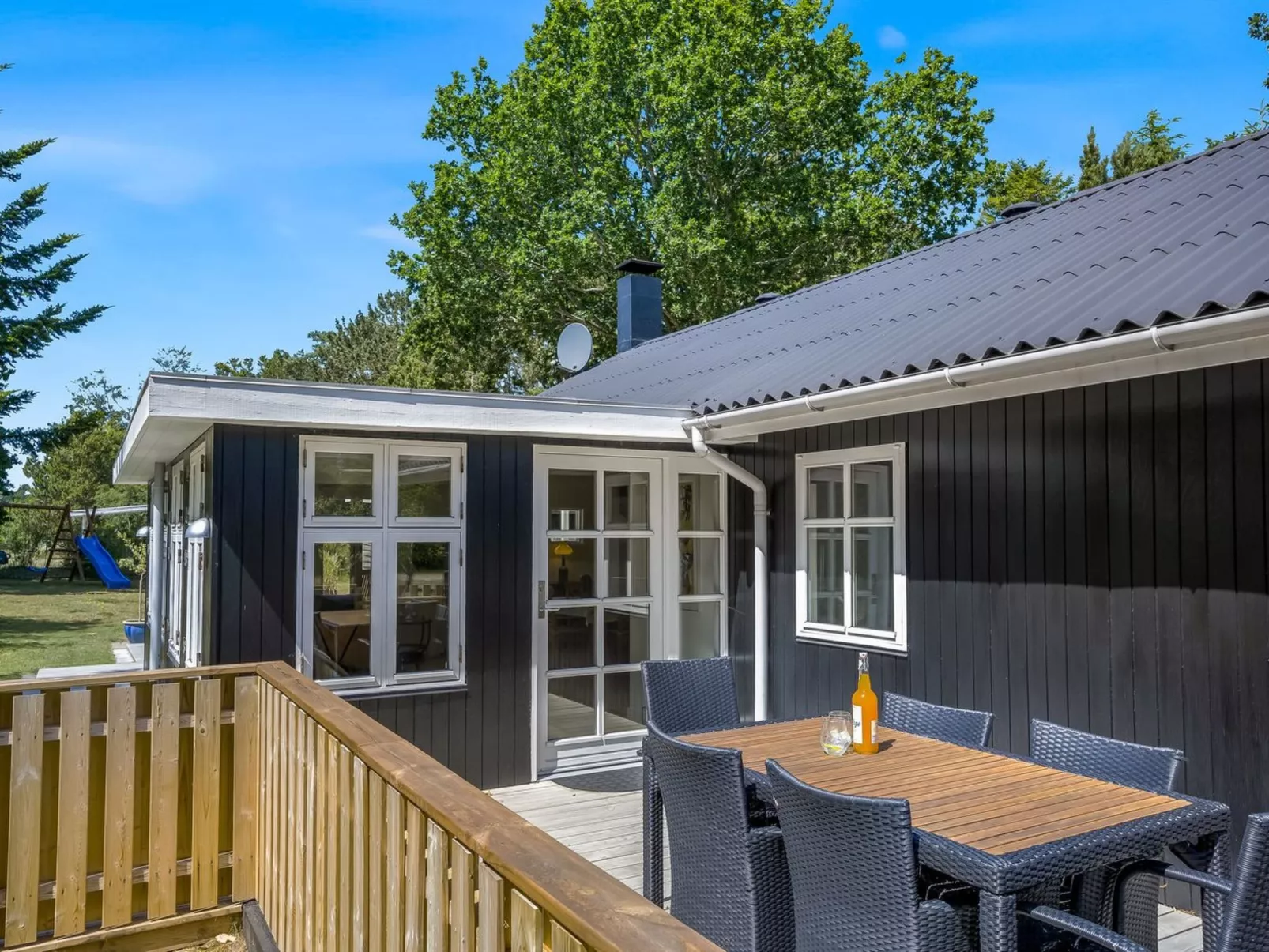 "Marise" -  from the sea-Buiten