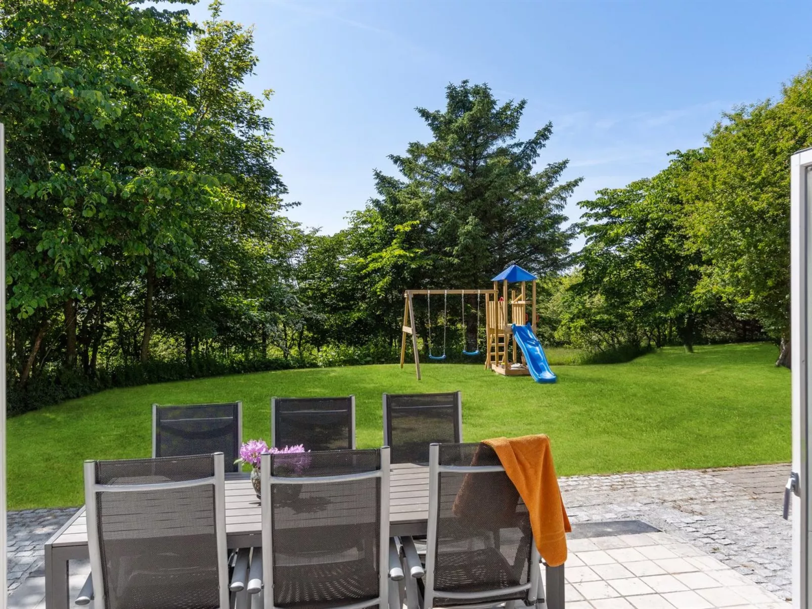 "Thilo" - 2.3km from the sea-Buiten