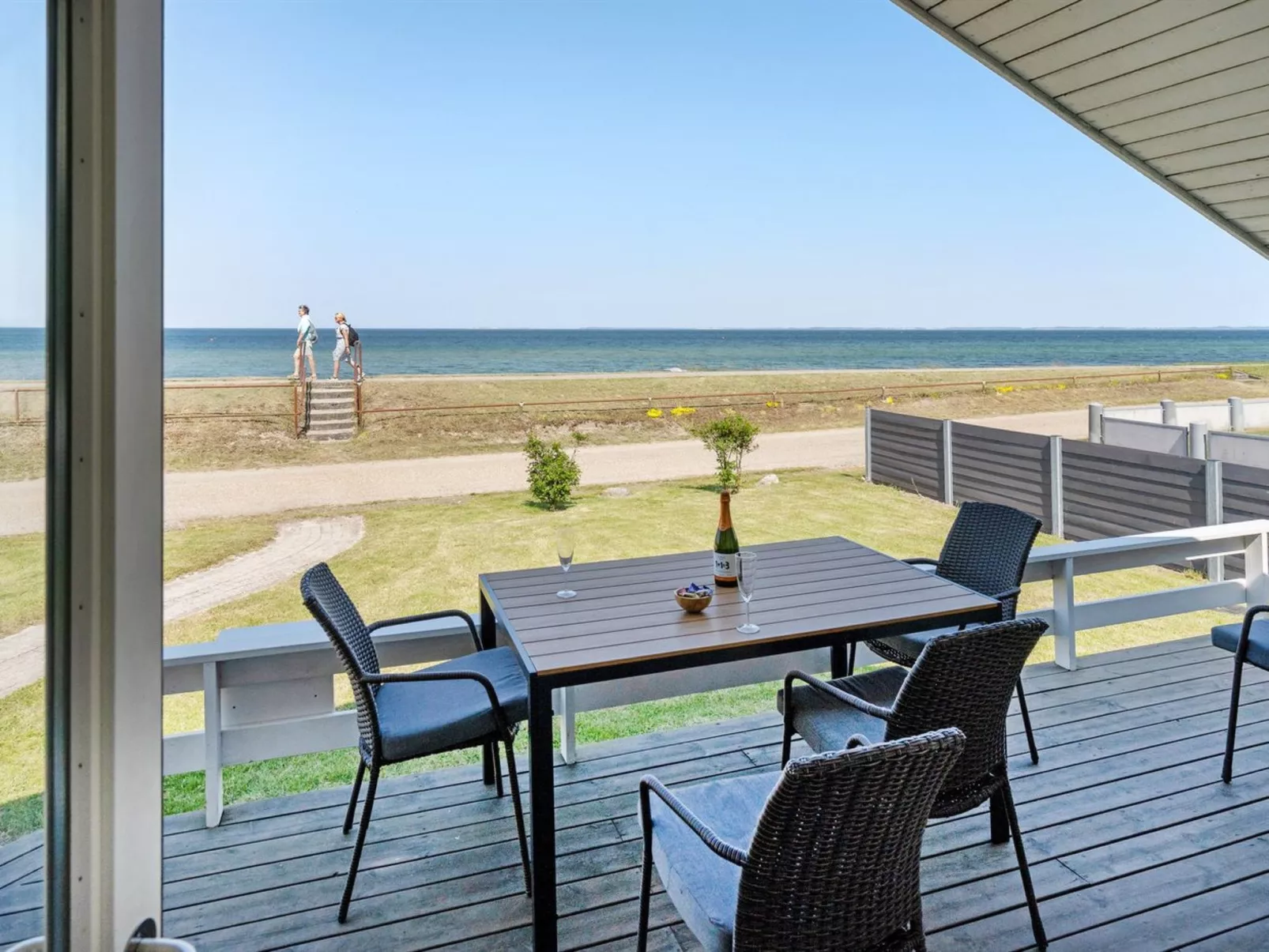 "Diertje" - 10m from the sea-Buiten