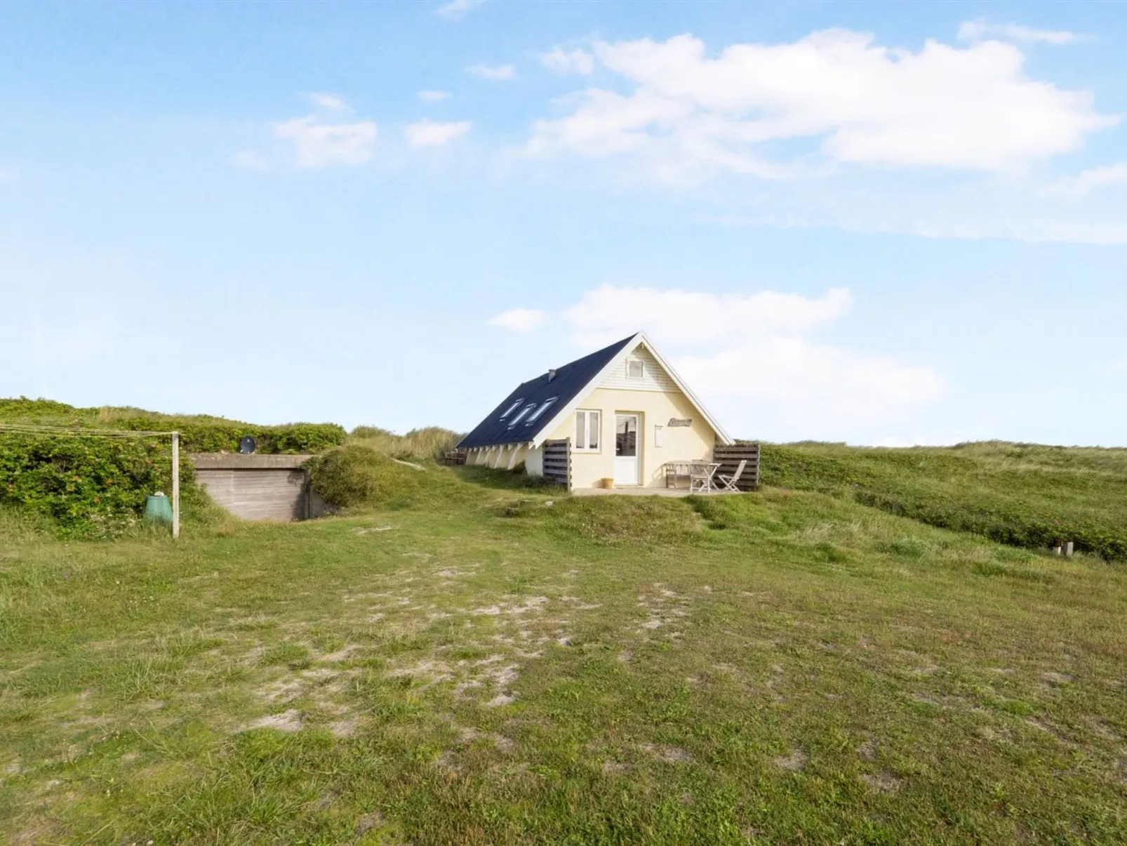 "Ebba" - 25m from the sea-Buiten