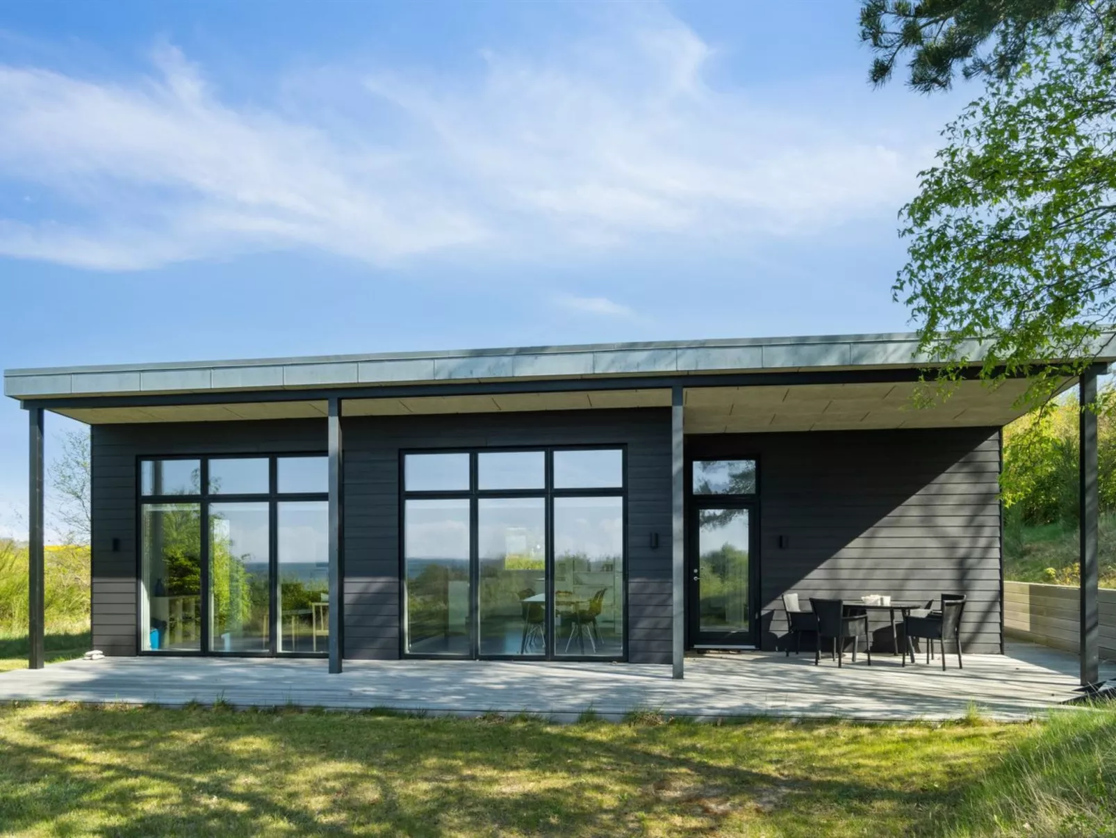 "Irek" - 500m from the sea-Buiten