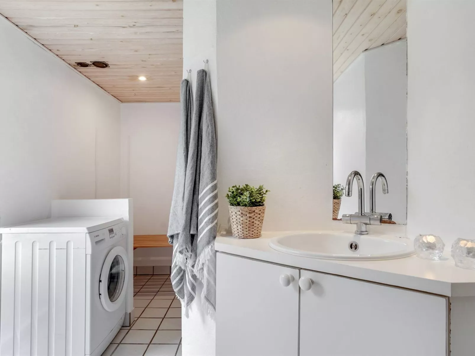 "Samine" - 100m from the sea-Binnen