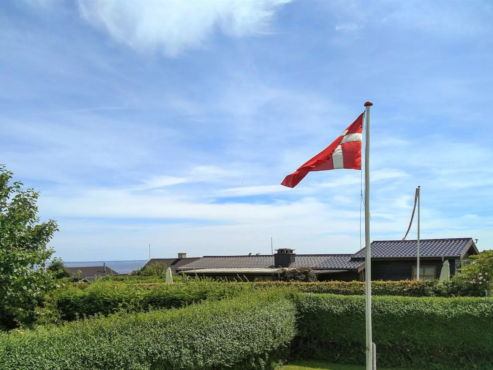 "Stenkil" - 250m from the sea-Buiten